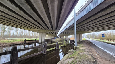 brug-over-de-naardertrekvaart-2